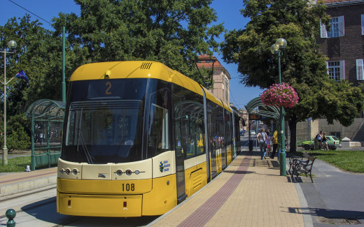 915005 (a): :2048x1277
